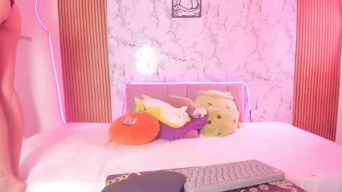 Snapshot of dulce_eden chatting on April 6, 8:32 pm dulce online show from April 6, 8:32 pm