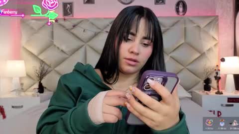 Snapshot of dulce_hiil_ chatting on October 19, 11:55 am    Monday 5-2 am From Tuesday to Friday5-1 am Colombia time online show from October 19, 11:55 am