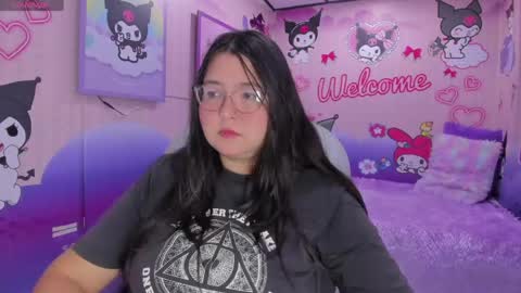 Dulce  online show from April 18, 11:47 am