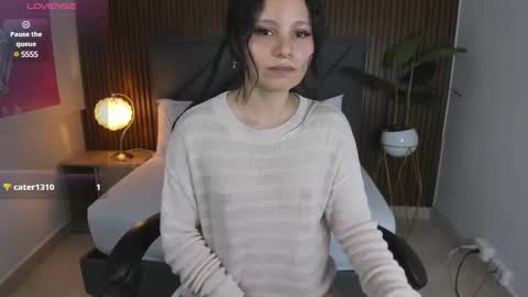 N A T Y online show from February 1, 12:07 am