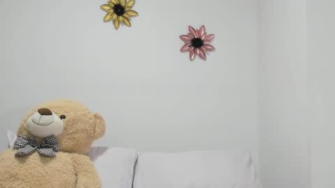 Snapshot of dulce_roberts_ chatting on December 17, 1:27 pm Dulce  online show from December 17, 1:27 pm