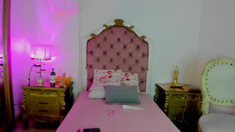 Snapshot of dulce_tentacion___ chatting on May 6, 11:37 am dulce_tentacion___ online show from May 6, 11:37 am