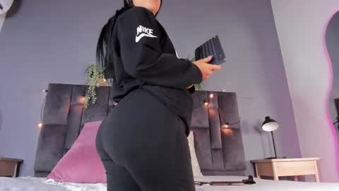 DULCE AURORA online show from November 28, 2:47 am