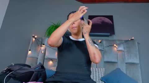 DULCE AURORA online show from February 18, 7:48 am