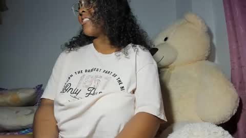 Snapshot of dulcemilk2 chatting on December 20, 7:44 am MIA SHAIK online show from December 20, 7:44 am