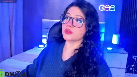 Snapshot of dulcerose01 chatting on April 26, 3:59 am Dulce Rose online show from April 26, 3:59 am