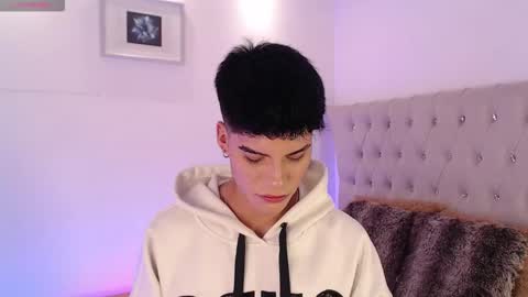 Dulcey online show from November 8, 4:45 am