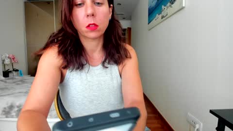 dulceyjohn online show from October 1, 9:48 am