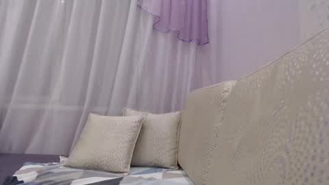 Snapshot of dulcieheath chatting on March 1, 7:37 pm dulcieheath online show from March 1, 7:37 pm