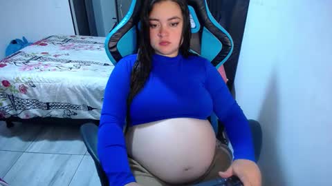 Nicole   online show from March 21, 3:44 am