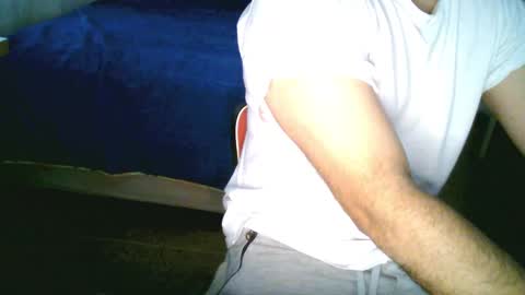 Snapshot of dumout33 chatting on October 5, 6:17 pm Sergio online show from October 5, 6:17 pm