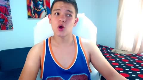 Snapshot of dunkan_kravitz chatting on December 26, 8:11 pm Dunkan Kravitz online show from December 26, 8:11 pm