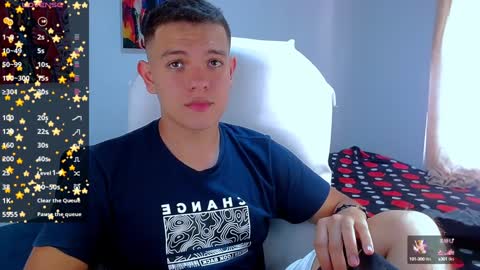 Snapshot of dunkan_kravitz chatting on December 31, 8:56 pm Dunkan Kravitz online show from December 31, 8:56 pm