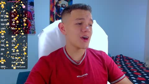 Snapshot of dunkan_kravitz chatting on January 2, 2:33 am Dunkan Kravitz online show from January 2, 2:33 am