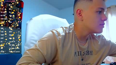 Snapshot of dunkan_kravitz chatting on January 18, 12:36 pm Dunkan Kravitz online show from January 18, 12:36 pm