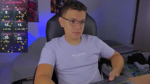 Snapshot of dunkan_kravitz chatting on September 10, 2:11 am Dunkan Kravitz online show from September 10, 2:11 am