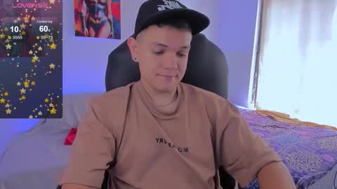 Snapshot of dunkan_kravitz chatting on September 22, 3:47 pm Dunkan Kravitz online show from September 22, 3:47 pm