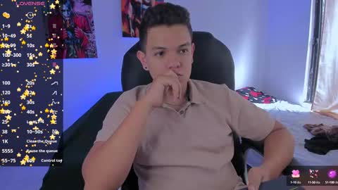 Snapshot of dunkan_kravitz chatting on October 6, 1:08 pm Dunkan Kravitz online show from October 6, 1:08 pm