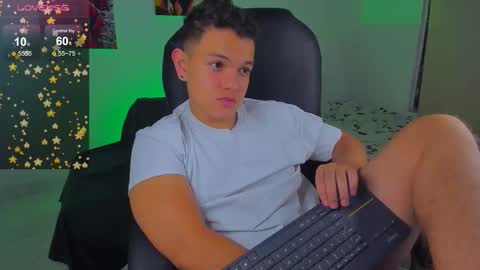 Snapshot of dunkan_kravitz chatting on October 24, 3:58 am Dunkan Kravitz online show from October 24, 3:58 am