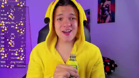 Snapshot of dunkan_kravitz chatting on November 17, 11:54 pm Dunkan Kravitz online show from November 17, 11:54 pm