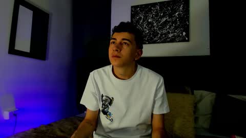 Thomas and Noah online show from November 2, 12:40 pm