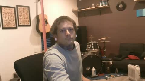 Snapshot of durfmanx chatting on February 23, 7:44 am durfmanX online show from February 23, 7:44 am