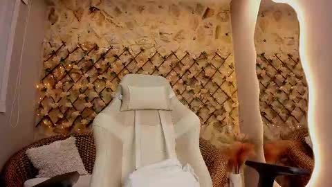 duskybeautyy online show from February 28, 3:13 pm