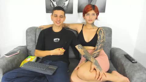 Snapshot of dust_couple chatting on May 27, 1:46 am Nicolle y Julian online show from May 27, 1:46 am