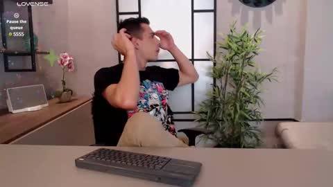 Dustin Sonne online show from February 5, 3:23 am