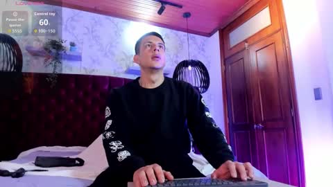 Dustin Sonne online show from September 16, 3:40 am