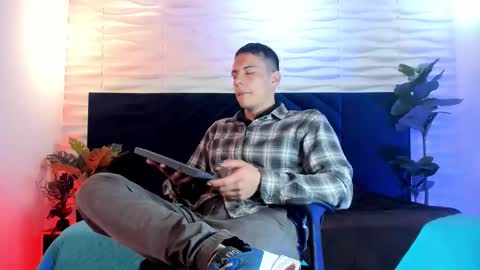 Dustin Sonne online show from March 15, 3:23 am