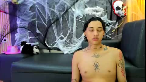 dustinandjordan online show from October 22, 5:30 am