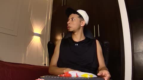 dustinandjordan online show from January 12, 8:14 pm