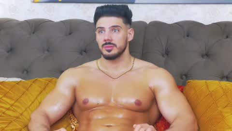 Dustin online show from April 7, 8:48 am