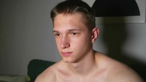 Dustyn online show from January 29, 8:40 am