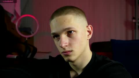 Dustyn online show from February 9, 4:50 pm