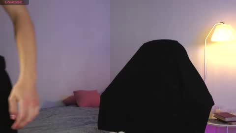 Dustyn online show from February 20, 5:29 pm