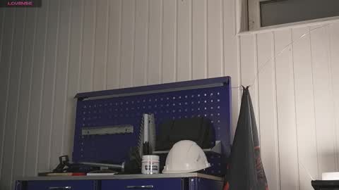 Dustyn online show from September 8, 4:39 pm