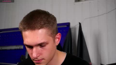 Dustyn online show from November 1, 3:36 pm