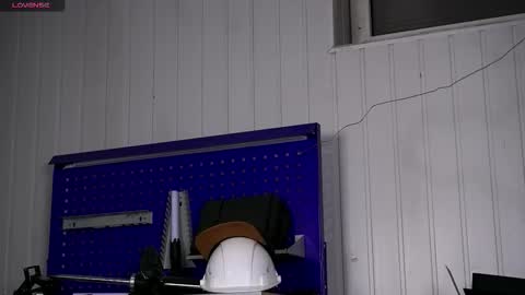 Dustyn online show from December 22, 3:42 pm