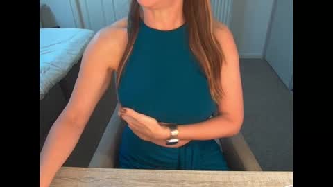 Ambertje040 online show from November 17, 8:31 am