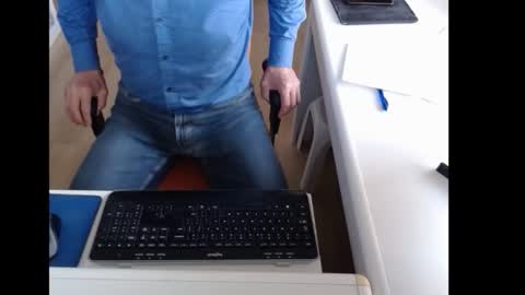 dutchpornking2 online show from September 15, 7:30 am