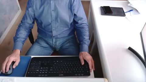 dutchpornking2 online show from October 6, 6:55 am