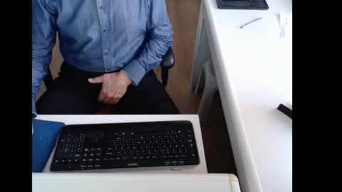 dutchpornking2 online show from December 15, 7:56 am