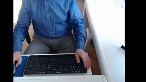 dutchpornking2 online show from April 8, 6:57 am