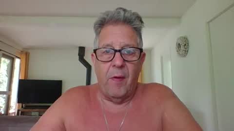 Snapshot of dutchsmooth chatting on May 5, 12:02 pm dutchsmooth online show from May 5, 12:02 pm