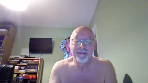 DutchUncleJohn online show from August 3, 9:15 am