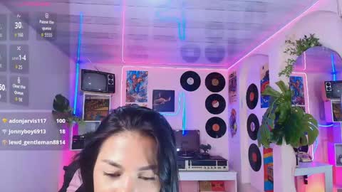 Snapshot of duulce_mia chatting on May 11, 2:45 pm duulce_mia online show from May 11, 2:45 pm