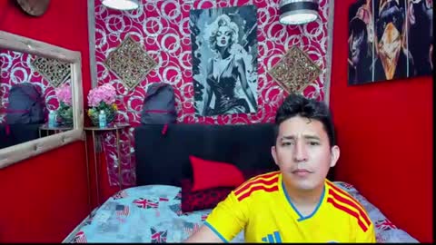 jordan y clarie online show from July 22, 4:04 am