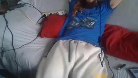 Snapshot of dv3nd3 chatting on September 30, 2:55 pm dv3nd3 online show from September 30, 2:55 pm